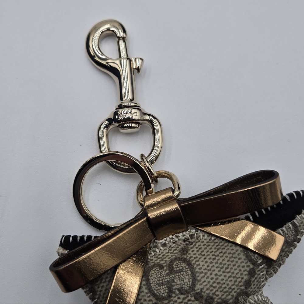 #126 Gucci Chihuahua Keychain in Beige and Gold Leather - Picture 6 of 7